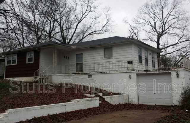 1931 Maple Avenue