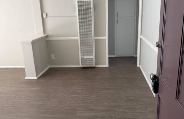 5309-5315 Whitsett Avenue