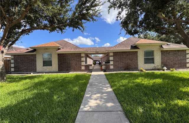3828 W Sarah Evans Street W