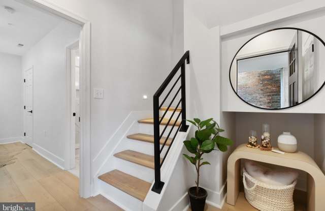 1601 PORTUGAL Street