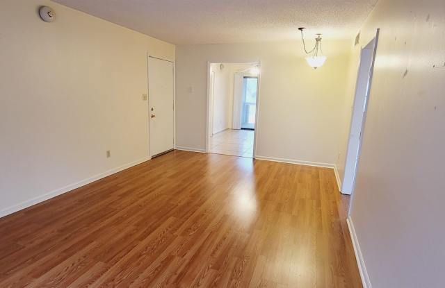 2925 Par Lane unit: D