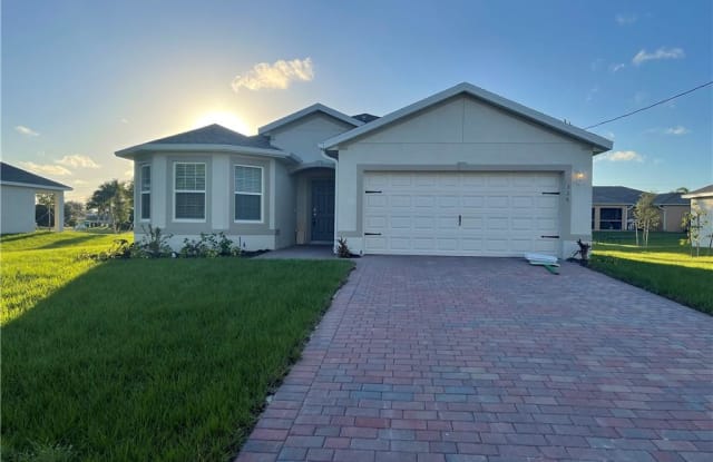 409 SW 7th PL - 409 Southwest 7th Place, Cape Coral, FL 33991