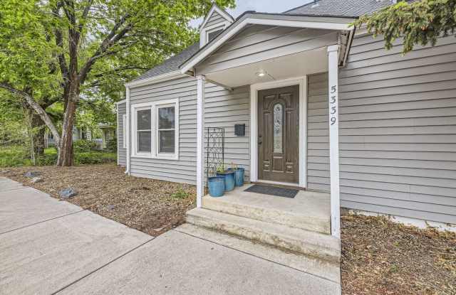Photo of Charming 3BR House in Littleton