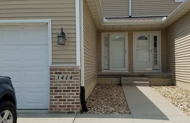 3414 Crown Ct