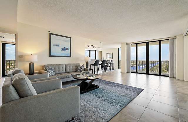 2917 S Ocean Boulevard