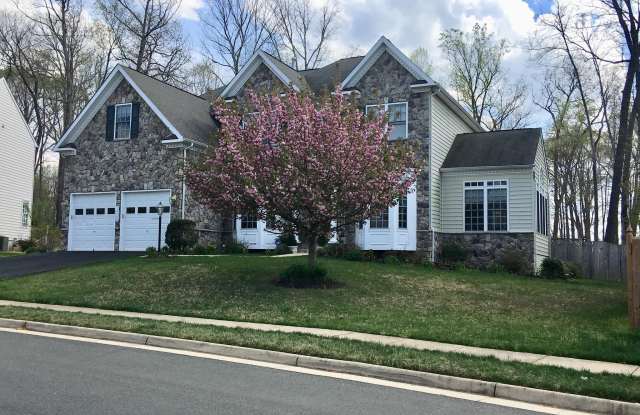 14000 BANEBERRY CIRCLE
