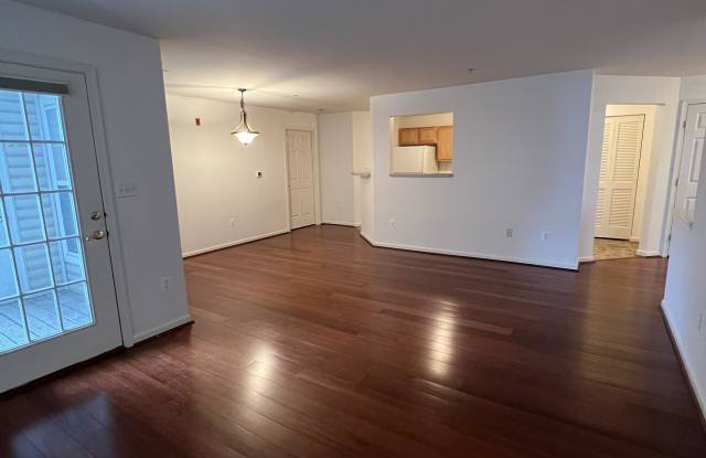 500 Marshall Court - 1unit G