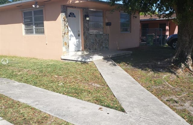 455 NE 140th St - 455 Northeast 140th Street, North Miami, FL 33161