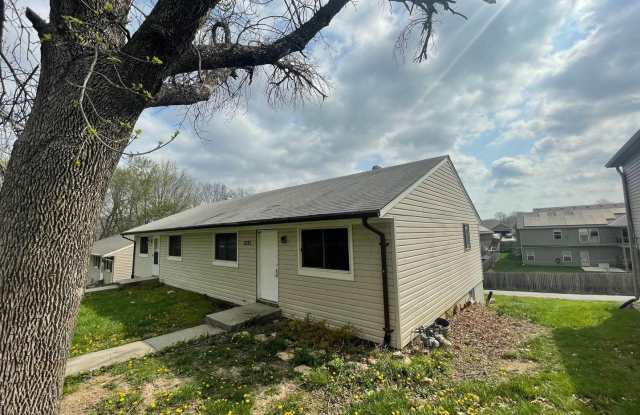 2-Bedroom, 1-Bathroom home in Kansas City at 5025 N. Bellaire Ave - 5025 North Bellaire Avenue, Kansas City, MO 64119