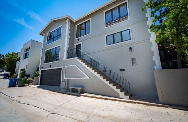 Photo of COMING SOON 4-bedroom, 4 bath unit in the desirable Los Feliz