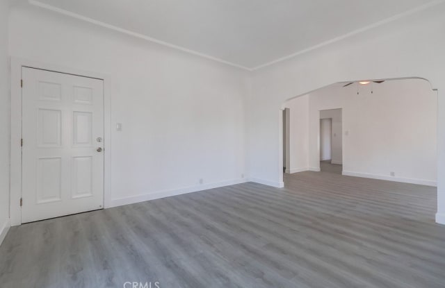 1009 Coronado Avenue