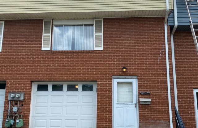 1805 Anna Ave - 1805 Anna Avenue, West Mifflin, PA 15122