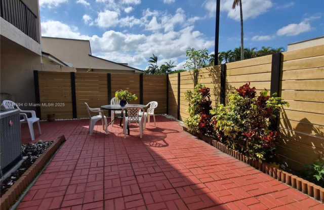 Photo of 10904 SW 72nd St