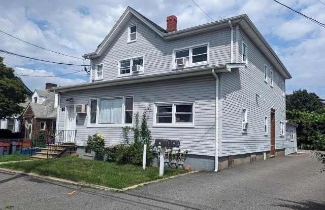 20 Blauvelt Avenue unit: 2R
