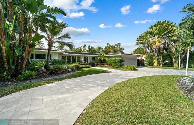 2617 Bayview Dr