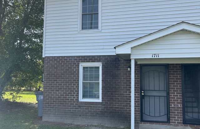 Photo of 1711 Windosr Dr. Rocky Mount