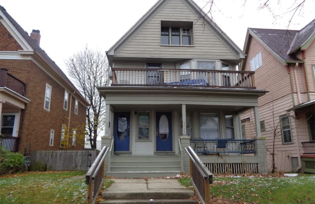 2955 N Cramer Street - Lower - 2955 North Cramer Street, Milwaukee, WI 53211