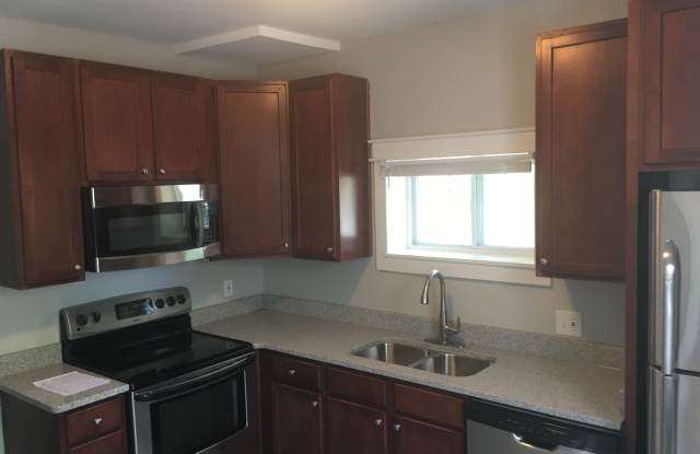 2702 Bowdens Ferry Rd