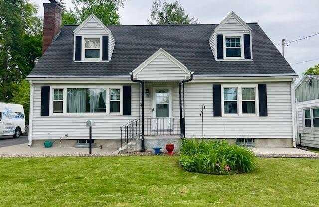 Photo of 23 Beacon Avenue unit: 1