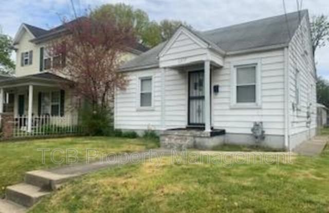 1317 Oakwood Ave - 1317 Oakwood Avenue, Louisville, KY 40215