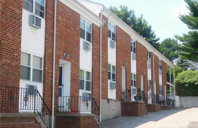 77 Webb Avenue