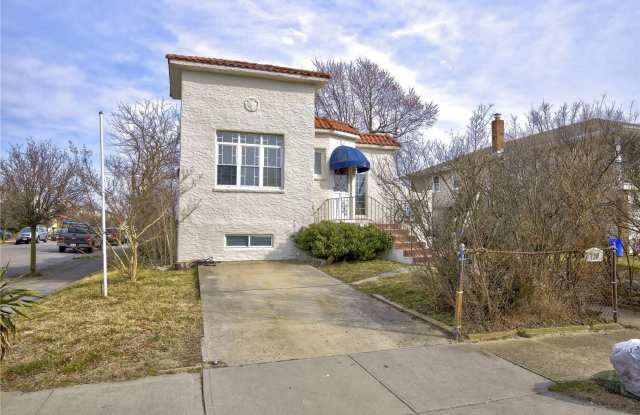 720 Franklin Boulevard