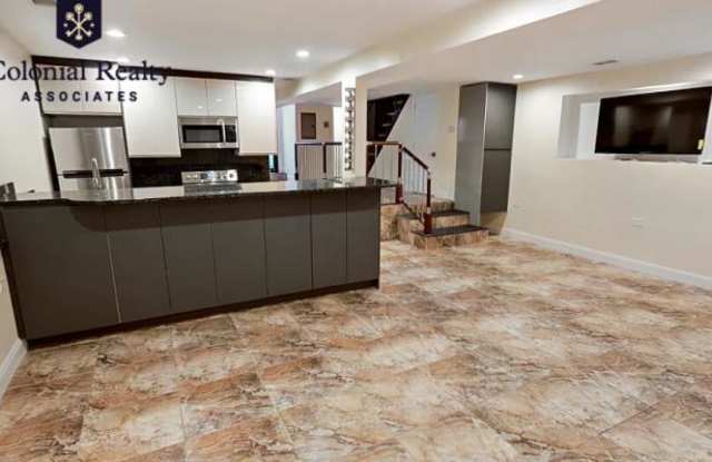25 Saint Mary's Crt
