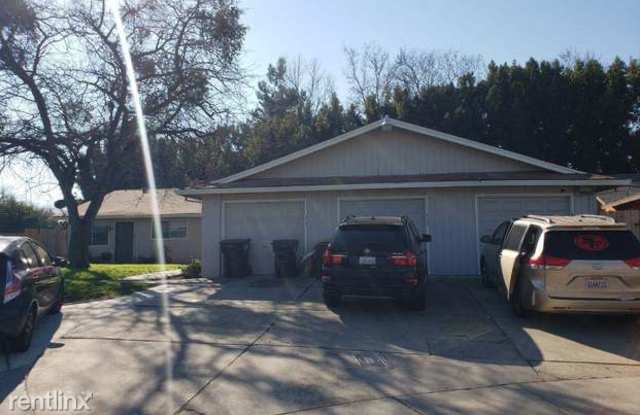 8727 Kelley Dr