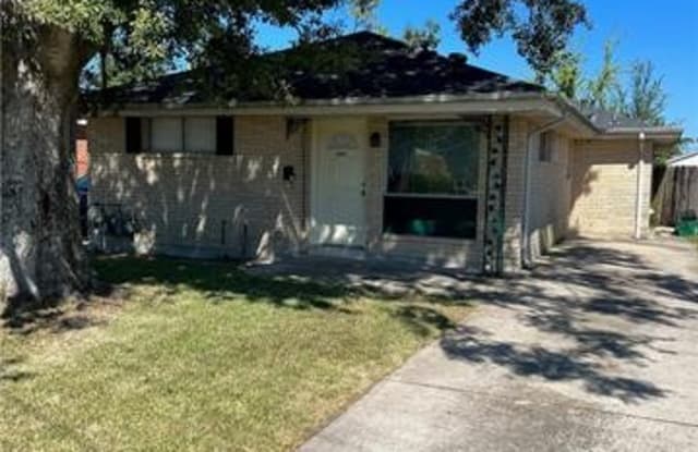 5721 DIMAGGIO Street - 5721 Dimaggio Place, Metairie, LA 70003