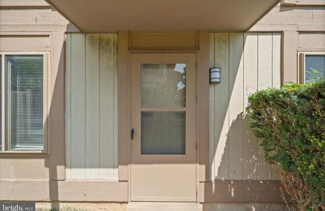 500 EARLY FALL COURT