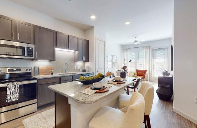 Magnolia on the Green