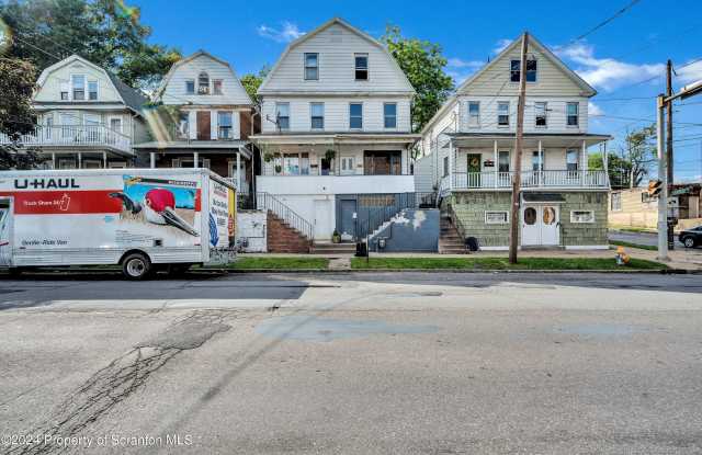 418 N Main Street