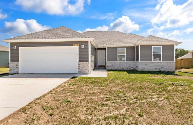 4 bedroom home with a fenced in yard!