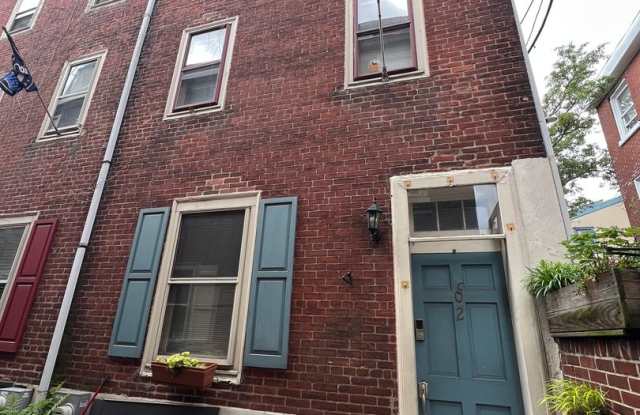 Photo of Gorgeous 2-Bedroom Townhome in Society Hill! Available NOW!