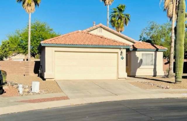 Charming 3BR House in Tucson