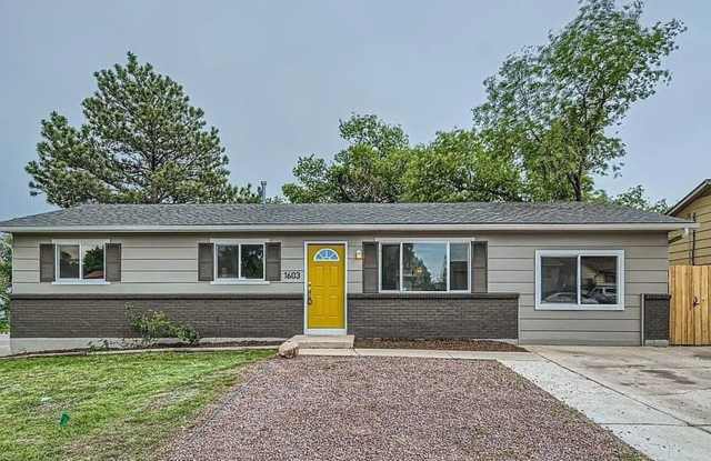 Charming 3BR House in Colorado Springs