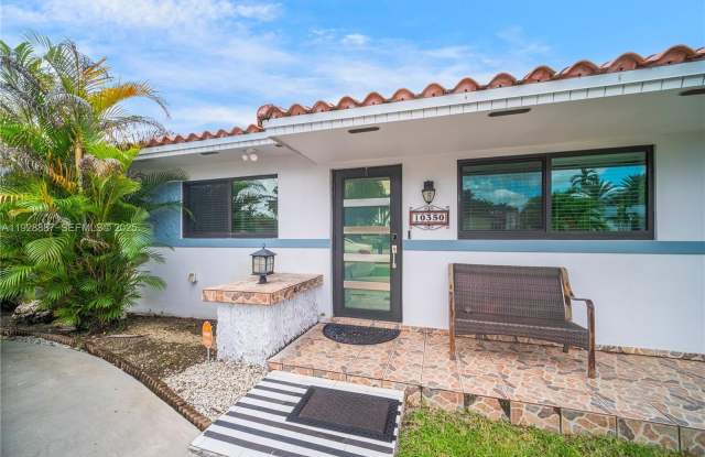 Photo of 10350 SW 4th St