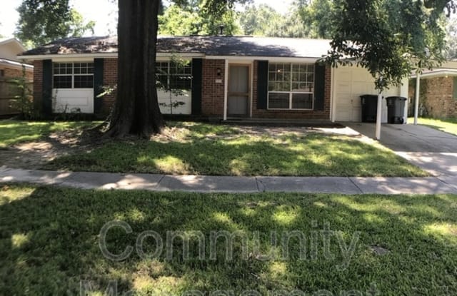 7313 Meadowbrook Ave - 7313 Meadowbrook Avenue, Village St. George, LA 70810