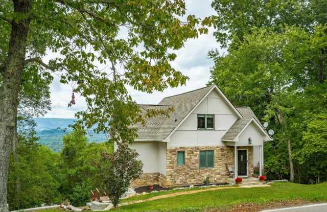 Photo of 6497 Fairview Road