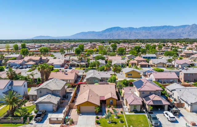 83589 Shadowrock Drive