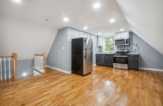 250 CUSTER AVE