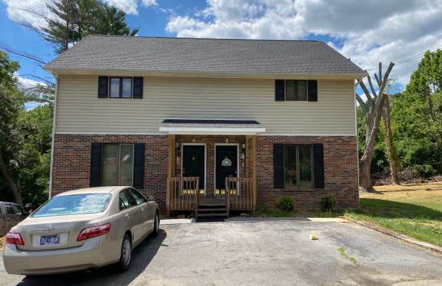 Photo of 131 Lake Dr, Unit #3, Johnson City, TN 37615