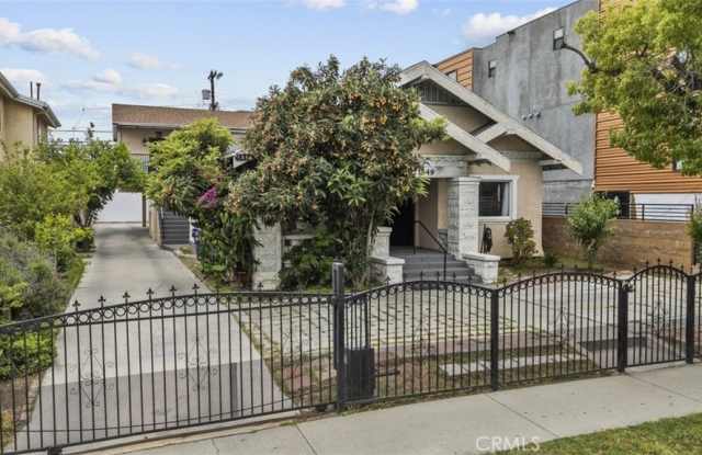 1549 N Kingsley Drive