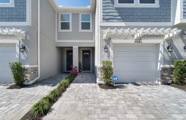 8518 PRIMROSE WILLOW PLACE