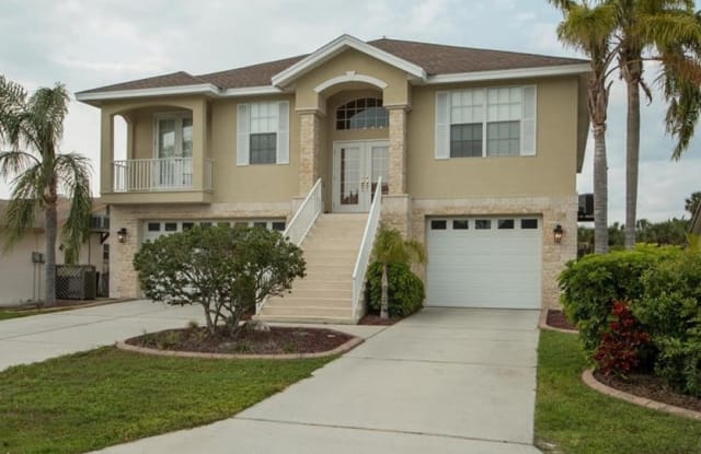 7423 Southwind Dr - 7423 Southwind Drive, Pasco County, FL 34667