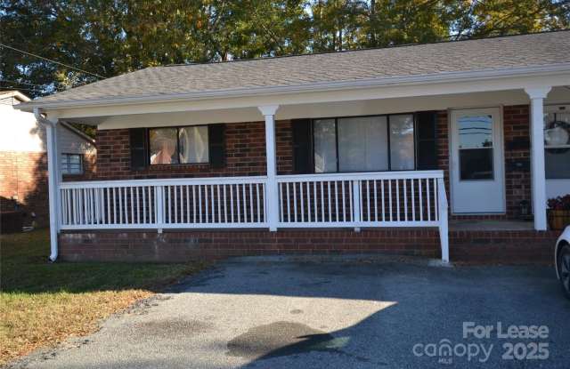 153 W College Street