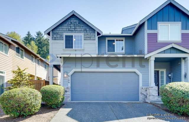 6106 Alexander Ave SE