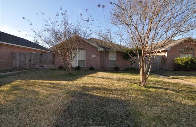 1017 Lincoln - 1017 Lincoln Avenue, College Station, TX 77840