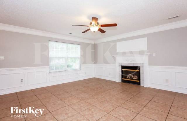 2422 Fairstone Avenue