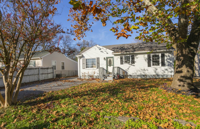 6304 Franklin Dr - 6304 Franklin Drive, Nashville, TN 37209